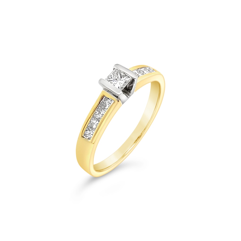 18ct yw princess cut solitaire .51pt tdw_0