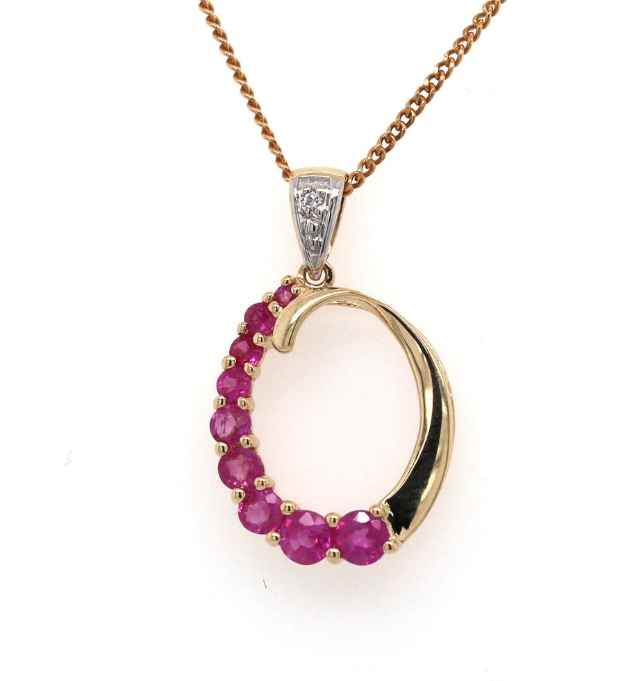 9ct Yellow Gold Ruby and Dia Circle Pendant With Graduated Stones_0