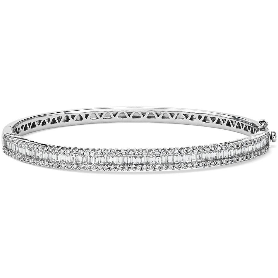 18ct Wg Round and Baguette cut Diamond Bangle 2.358ct TDW 50x60mm_0