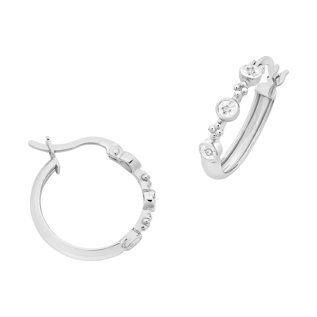 Diamonds set in Sterling Silver Earrings_0