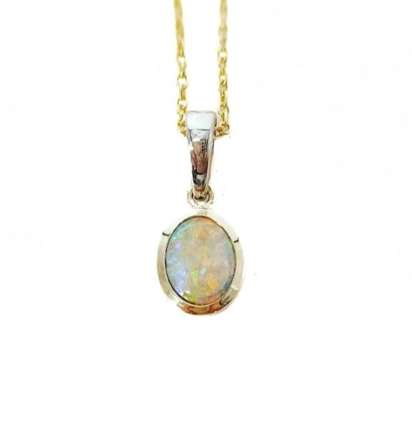 9ct yg oval white opal handmade pendant (9x7mm)_0