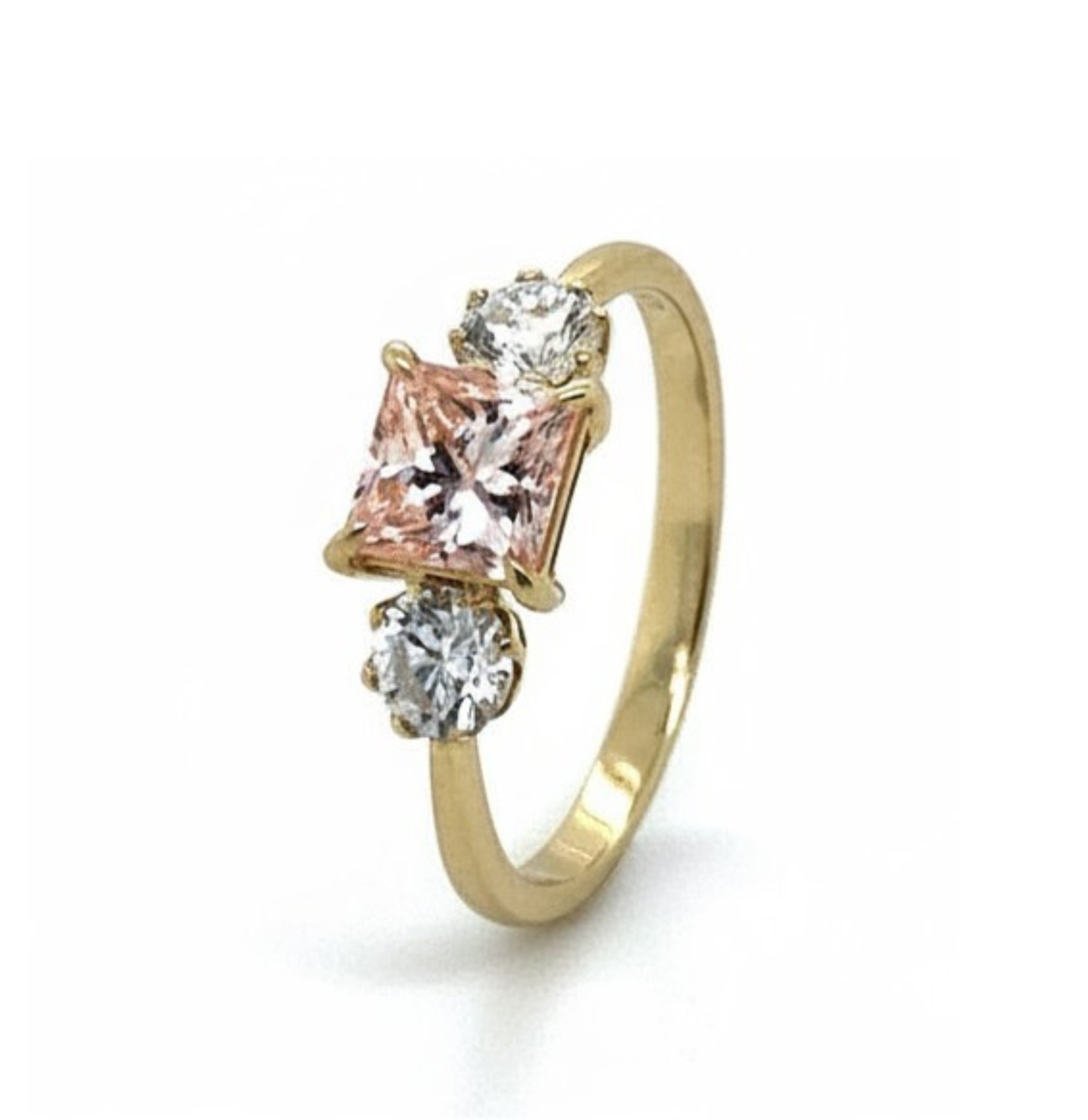 9ct yg princess cut pink lab diamond 2 2x round white lab diamonds_0